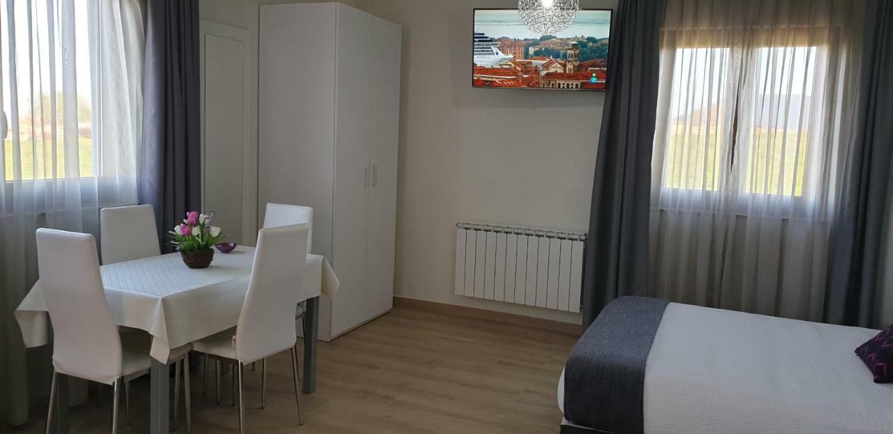 Apartamentos La Pradera De Isla Plana Dış mekan fotoğraf